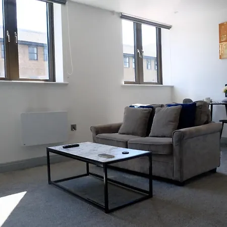Apartment 1 Bed With Car Park Cosy Centre *